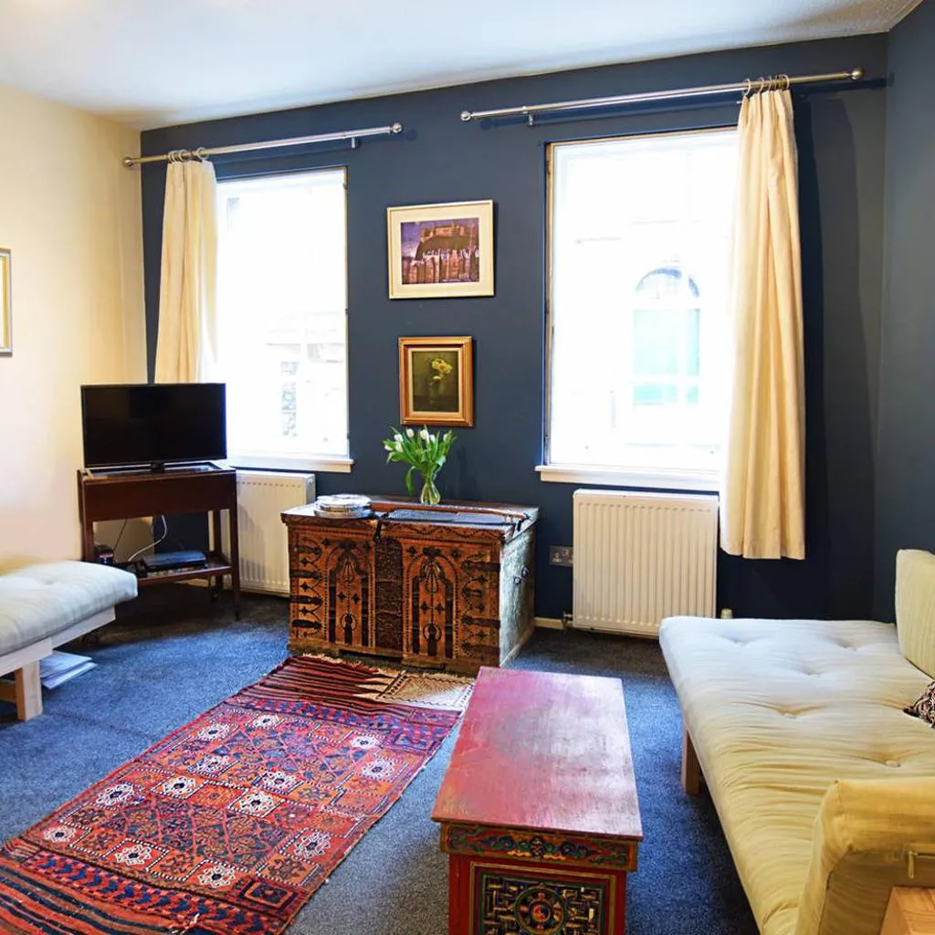 Photograph of JOIVY Bohemian Writers Retreat in Old Town