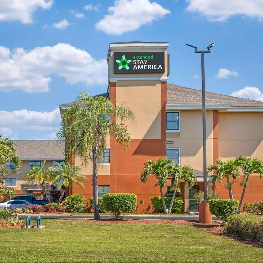 Photograph of Extended Stay America Suites - St Petersburg - Clearwater - Executive Dr