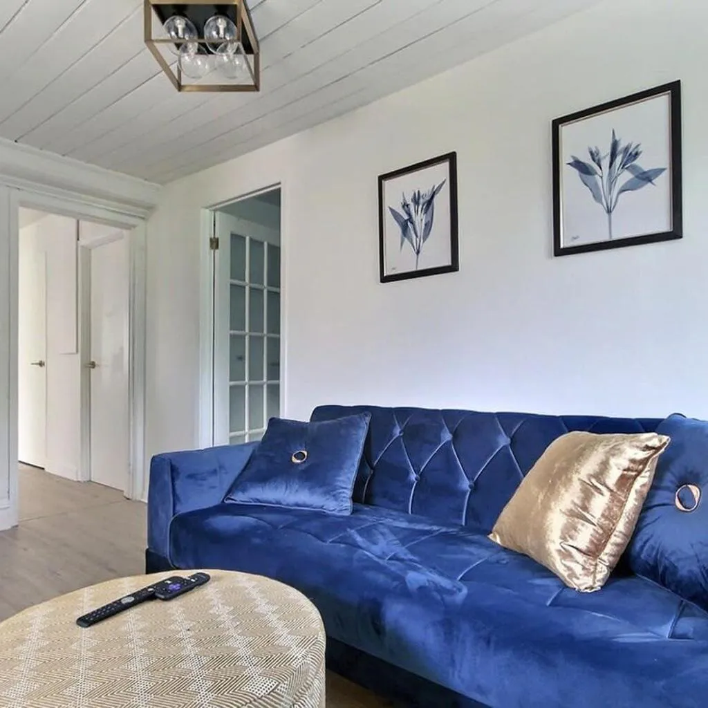Photograph of Cozy 2BR - 2 King Beds & 2 Parking - 8min to Old Town