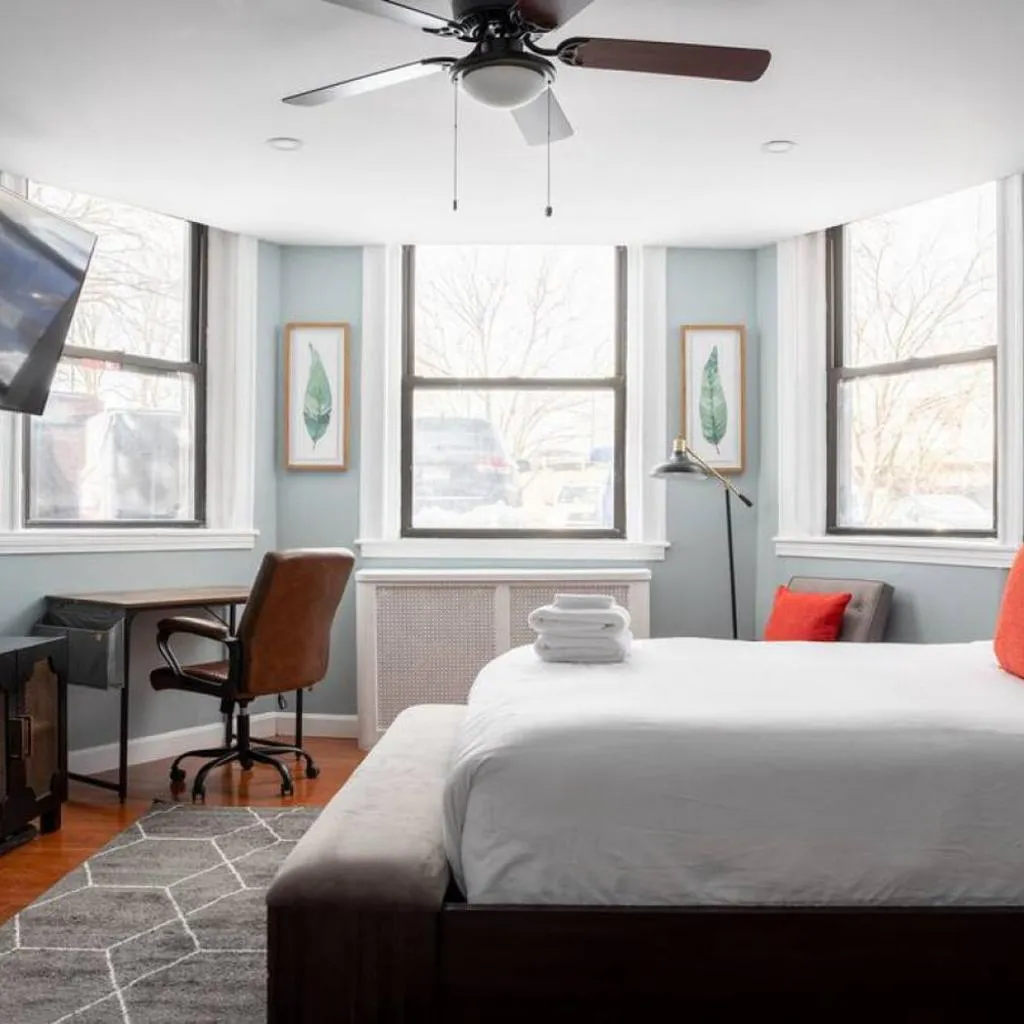 Photograph of Cozy Back Bay Studio and Close to Fenway