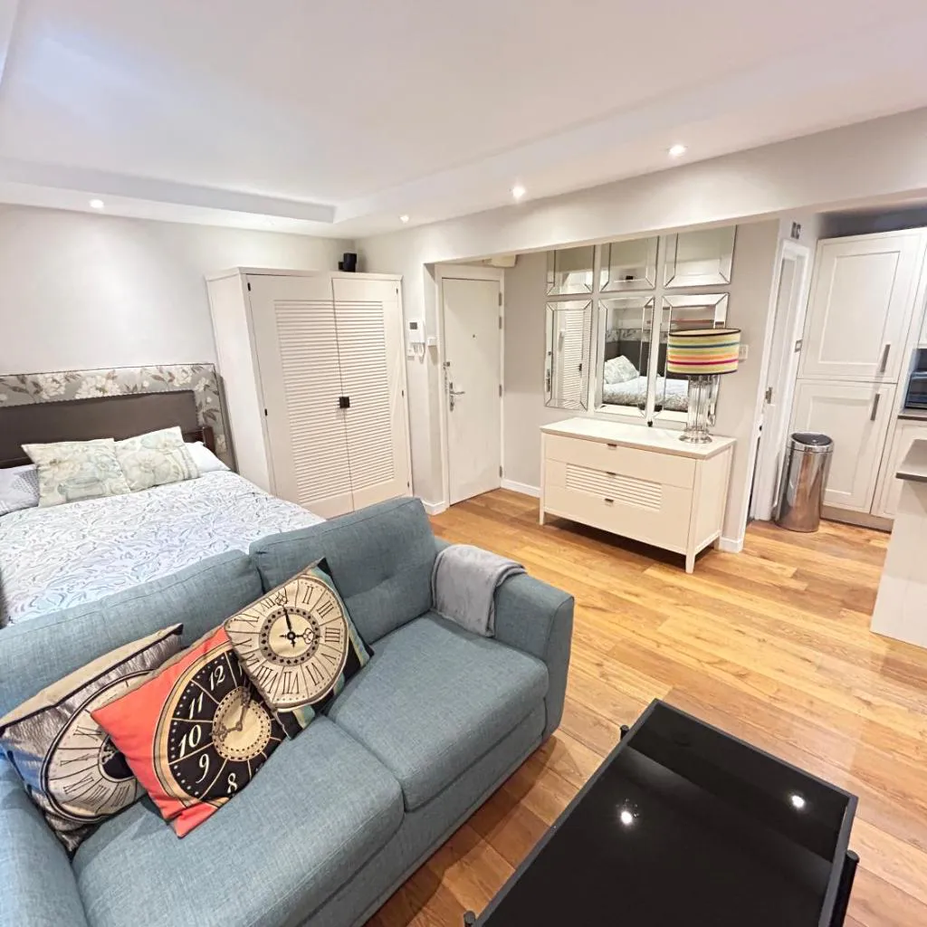 Photograph of Charming Portobello Apartment