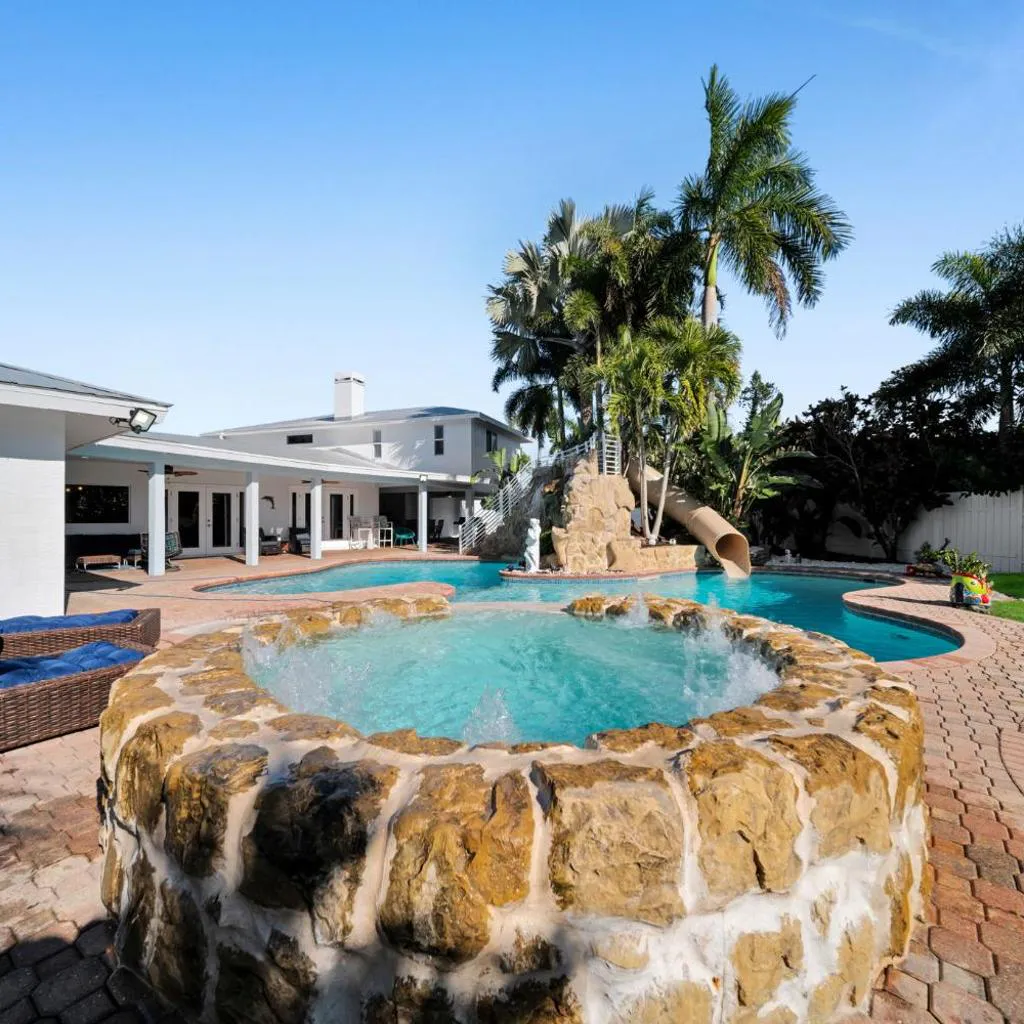 Photograph of Luxury Waterfront-Pool Home, Slide, Hot Tub, Gulf Access