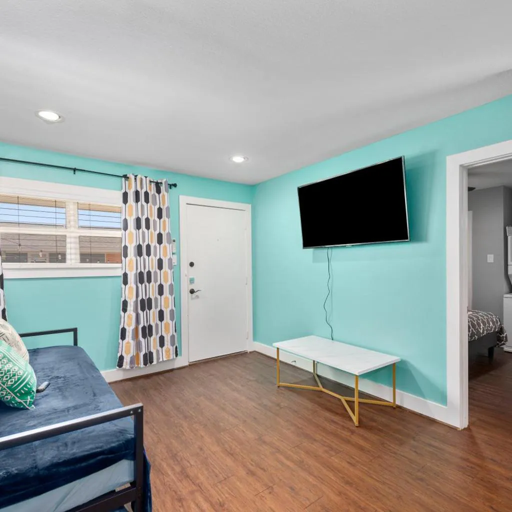 Photograph of Bright and Cozy Med Center Apartment