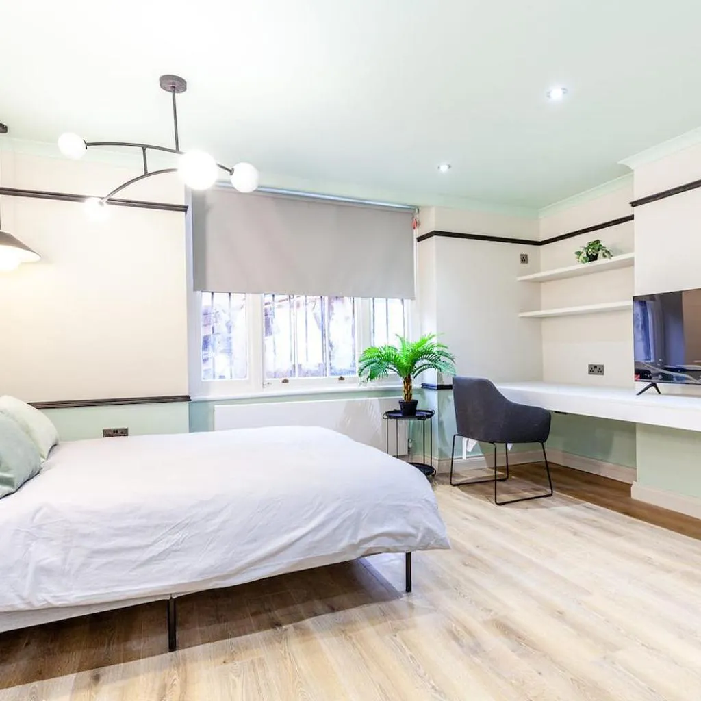Photograph of Cosy studio near Bayswater station