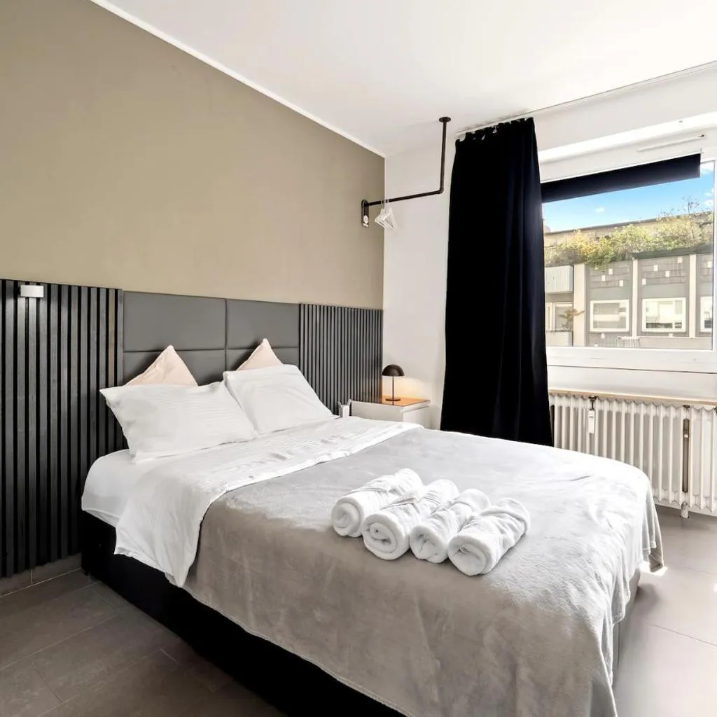 Photograph of Smart City Apartment in Bestlage! self check-in, Neu!