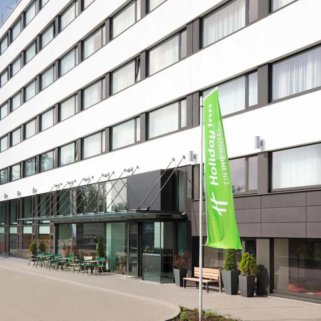 Photograph of Holiday Inn Munich - Leuchtenbergring by IHG