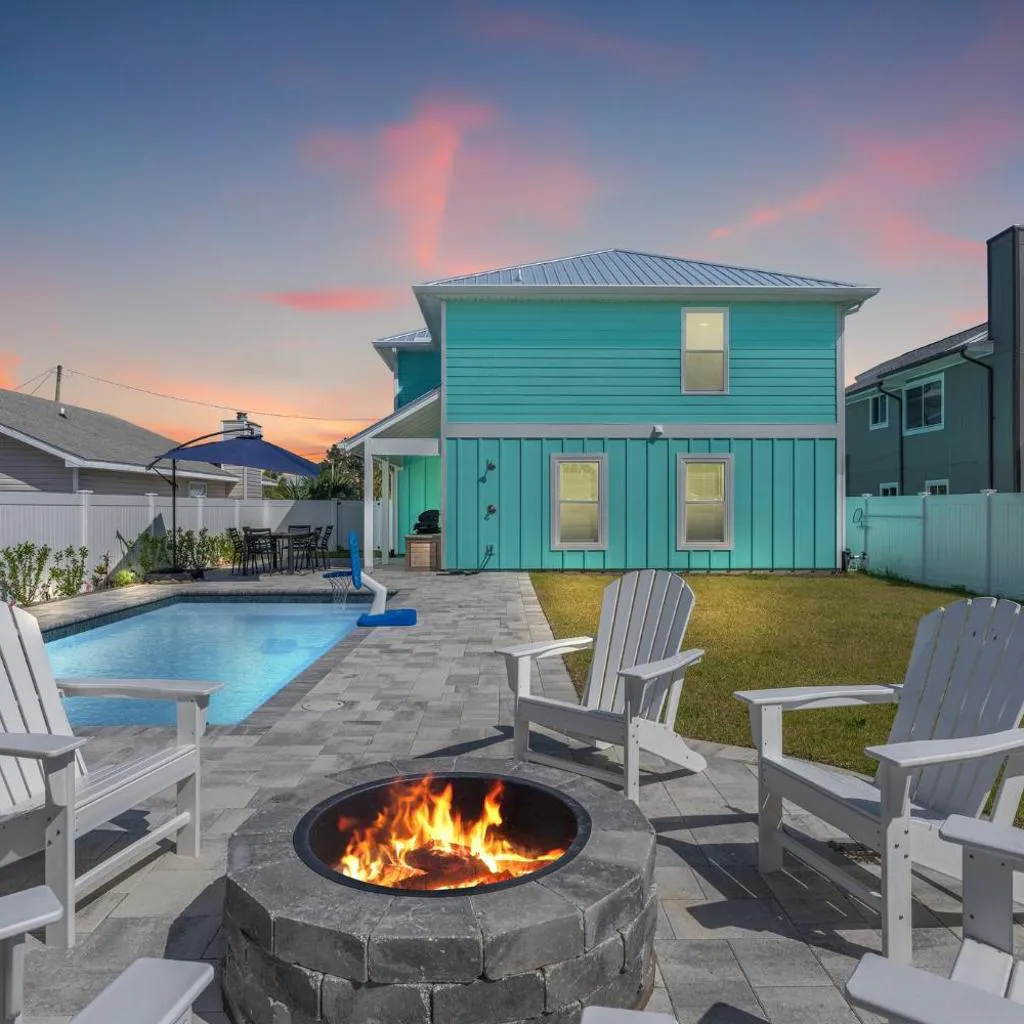 Photograph of Heated Pool & Pet Friendly - Minutes To Beach - Spacious Backyard - FLPCB38