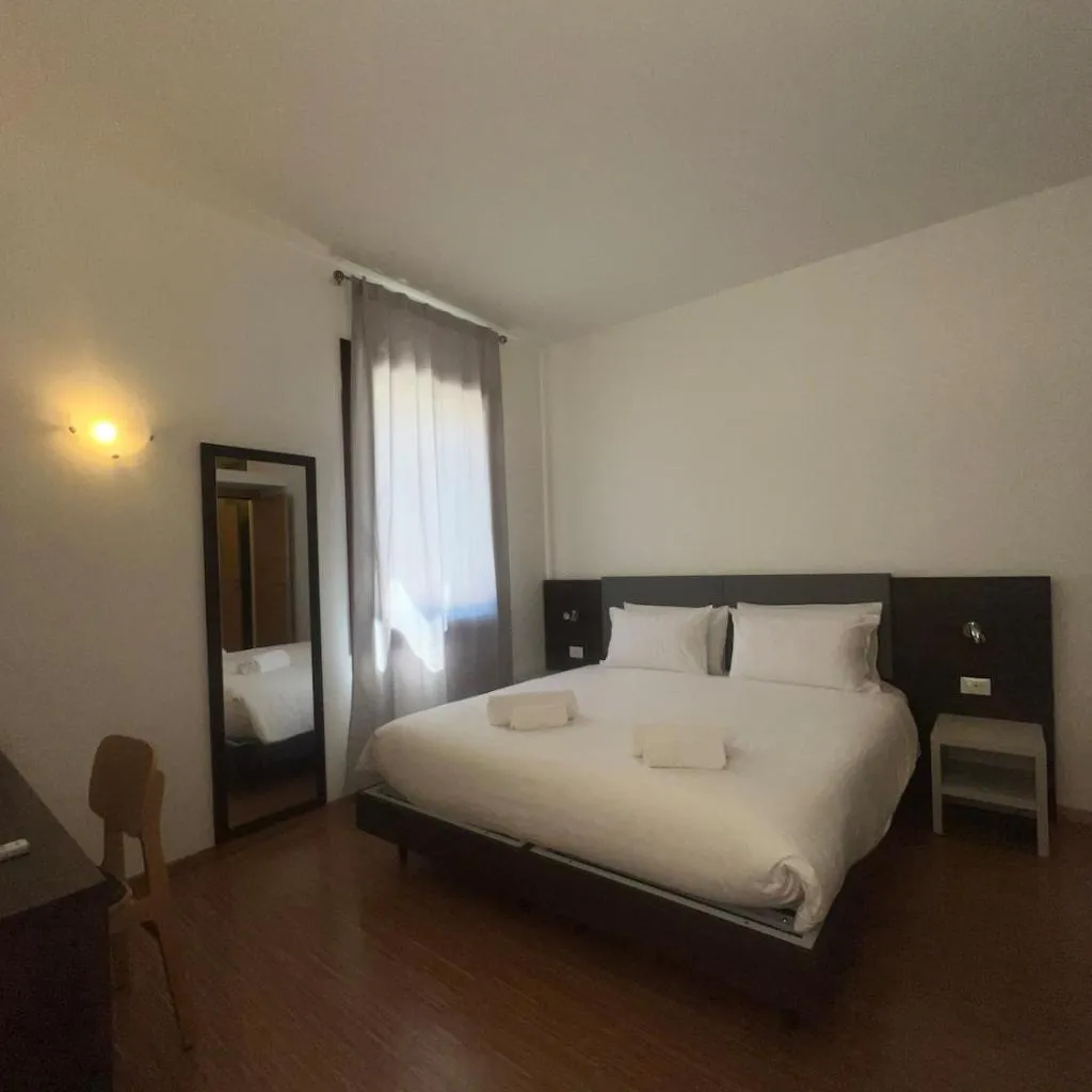 Photograph of 2 Venice rooms Hotel Piazza Ferretto, M9 Museum, Duomo,Teatro Toniolo, Airport, Wi Fi, Central City, Family, Group Friends