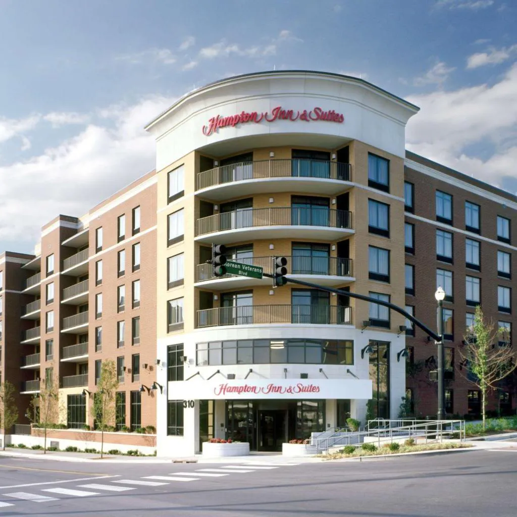 Photograph of Hampton Inn & Suites Nashville-Downtown
