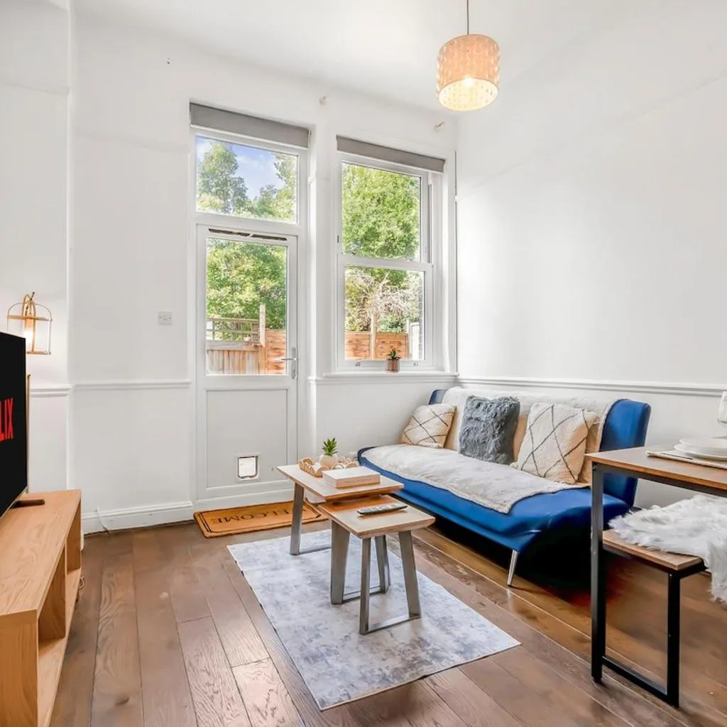 Photograph of Modern 2BR Flat-Terrace-Free Parking-Rail Station