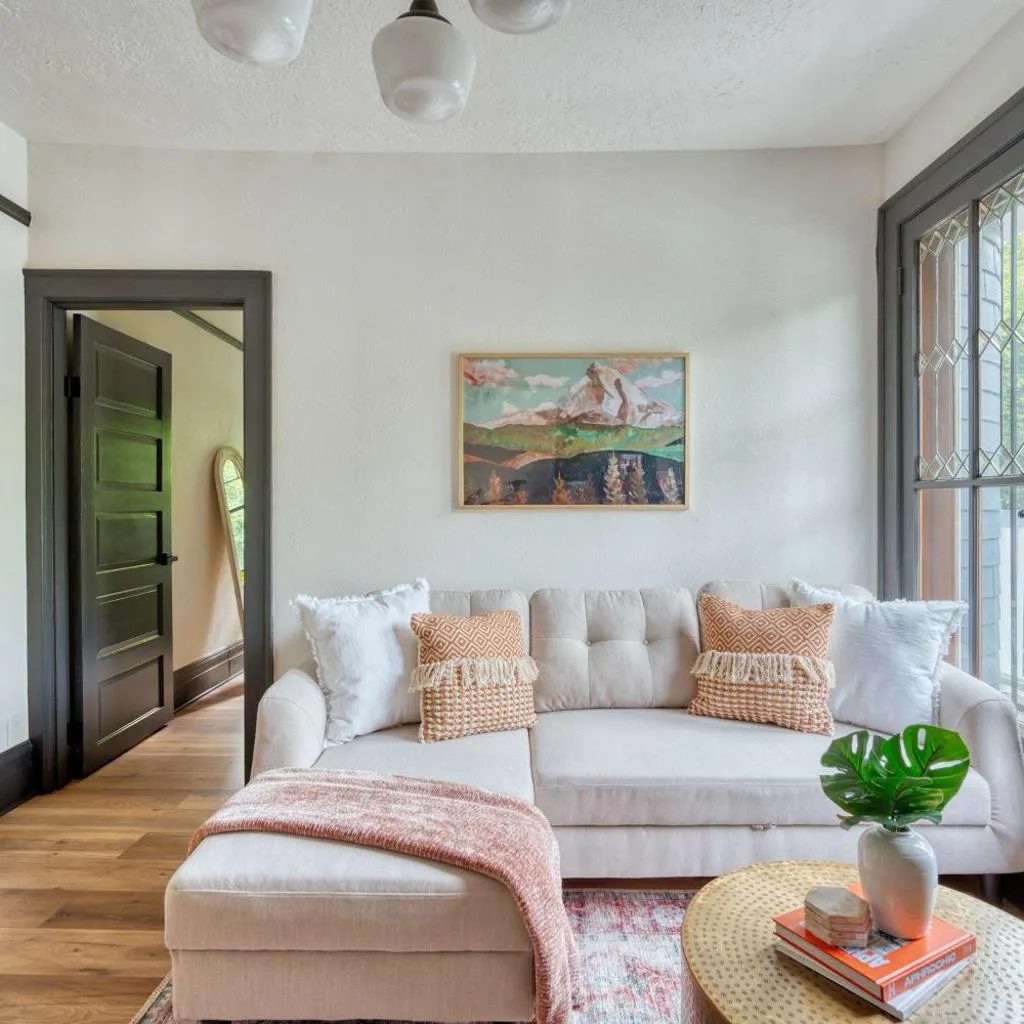 Photograph of Stay Portland - Luxury Living on NW 23rd Ave, Walk Score 99
