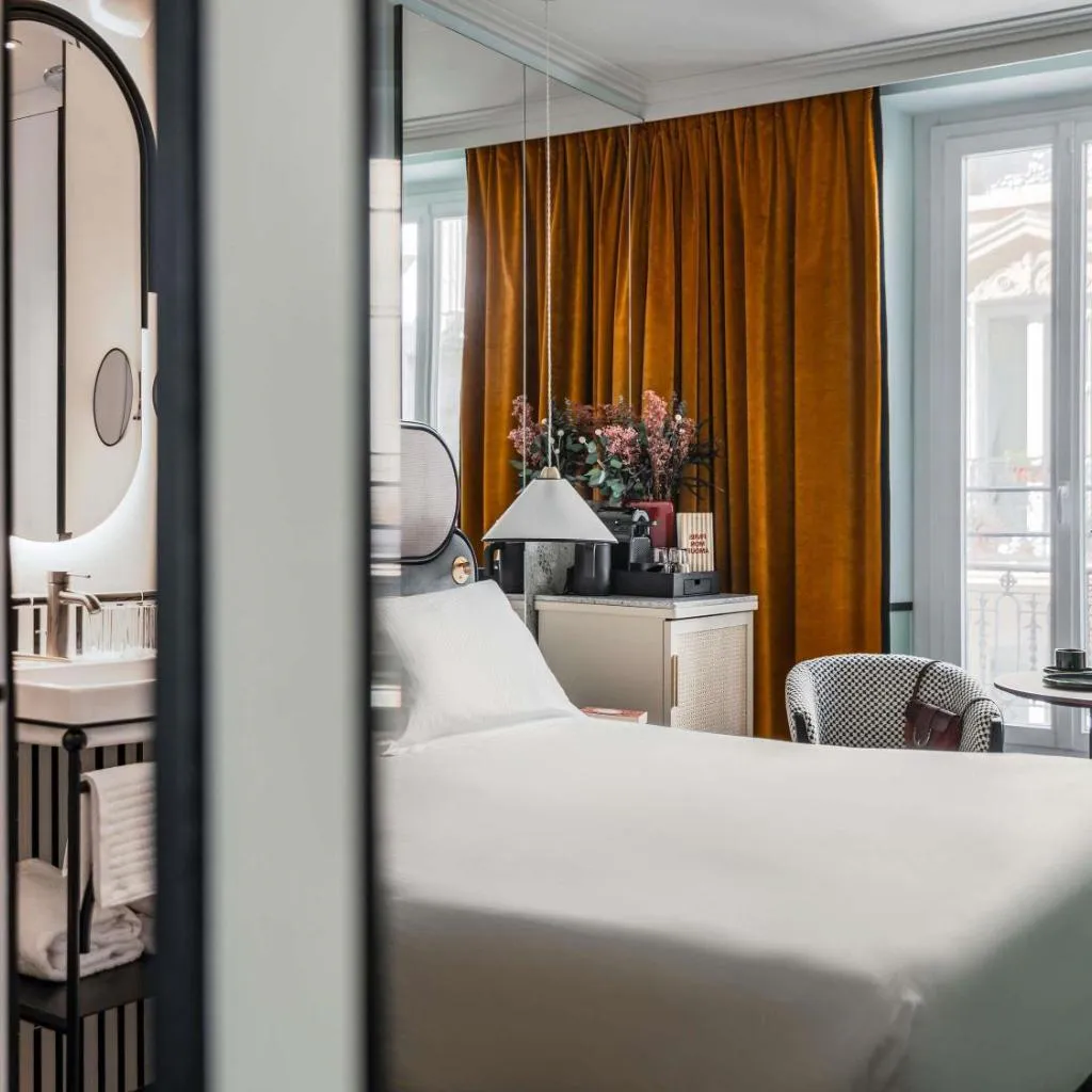 Photograph of Hotel Faubourg Galant Paris - Handwritten Collection