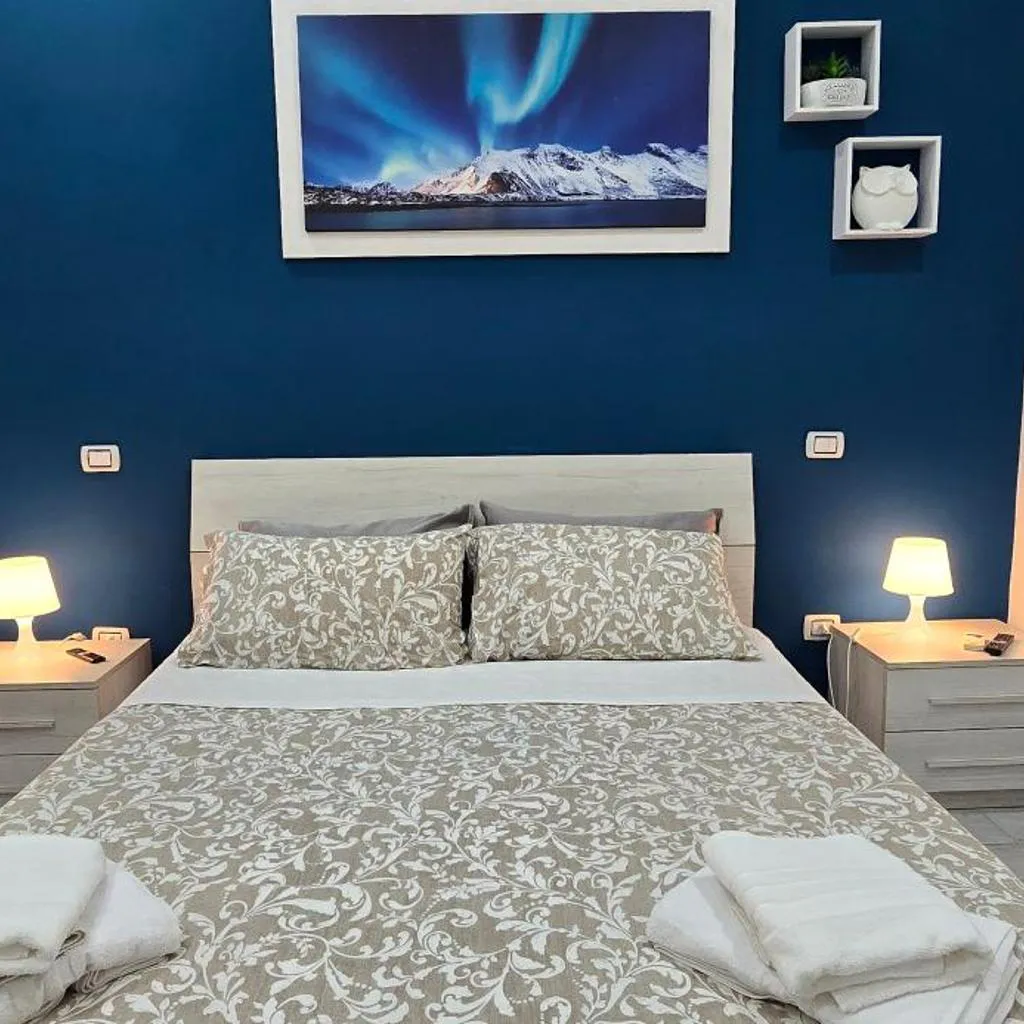 Photograph of 381 Rooms stay Napoli