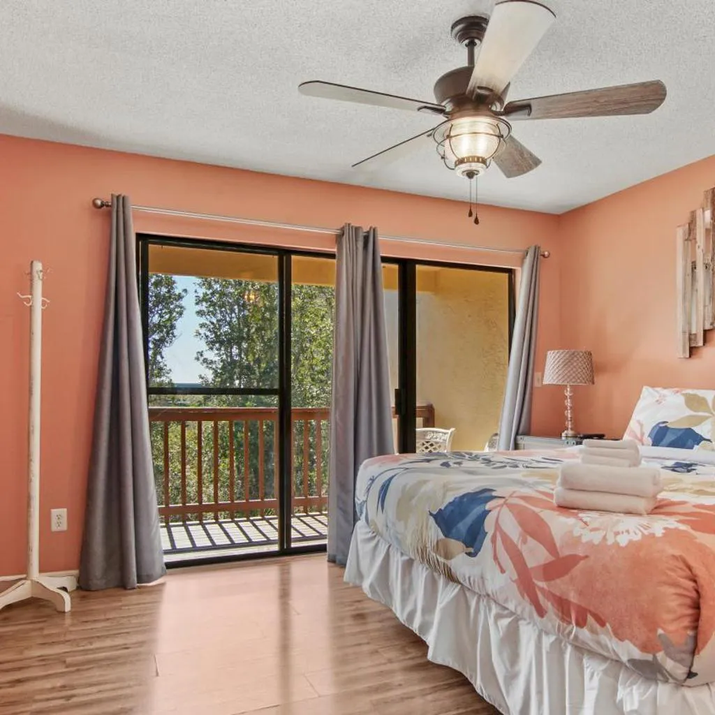 Photograph of 5 minutes walk to beach, Family Friendly condo with shared pool, tennis court