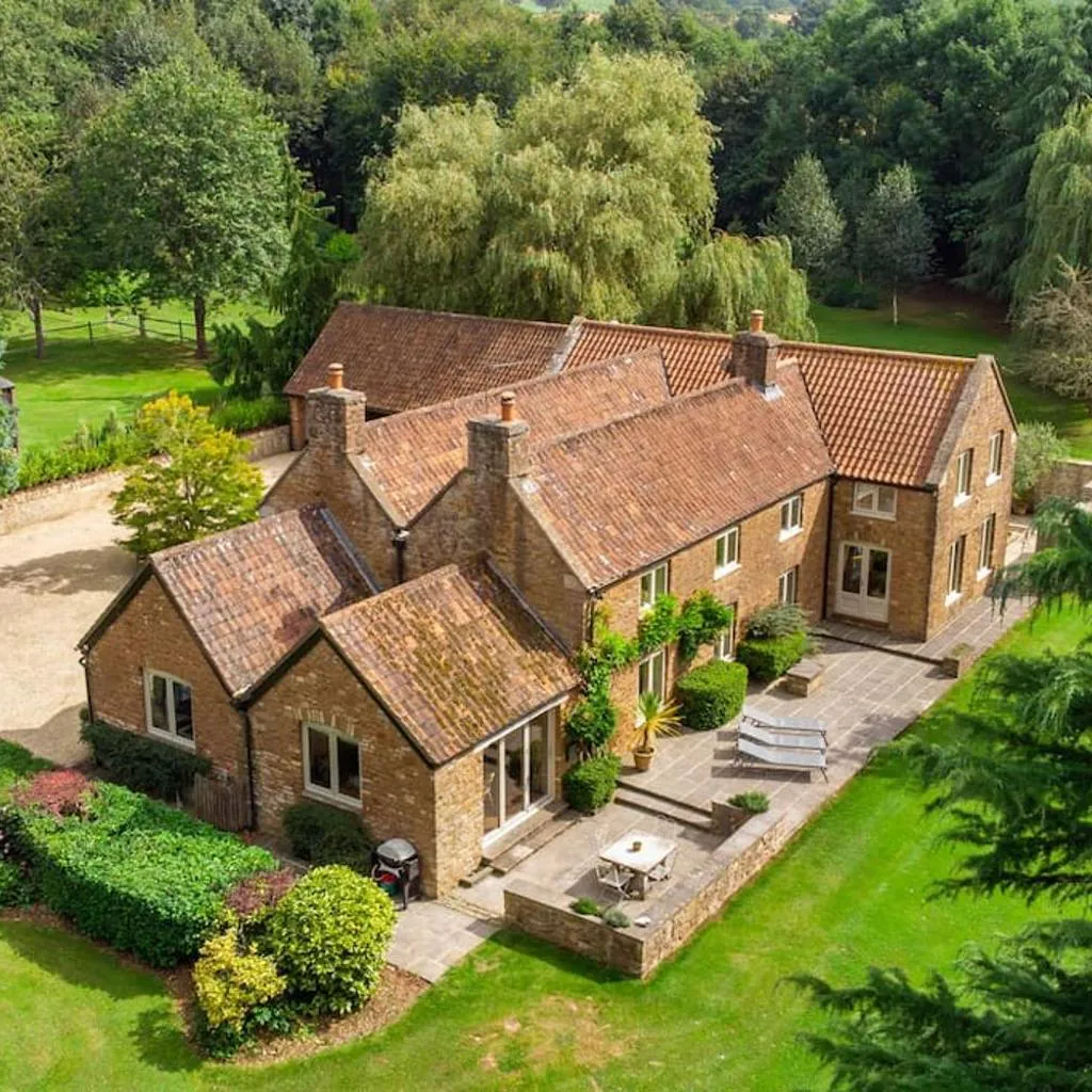 Photograph of Stunning Country Farm House between Bristol & Bath