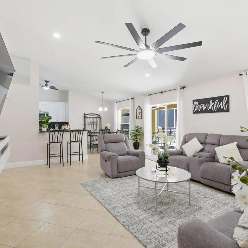 Photograph of 4BR Naples Retreat , Pool & Jacuzzi