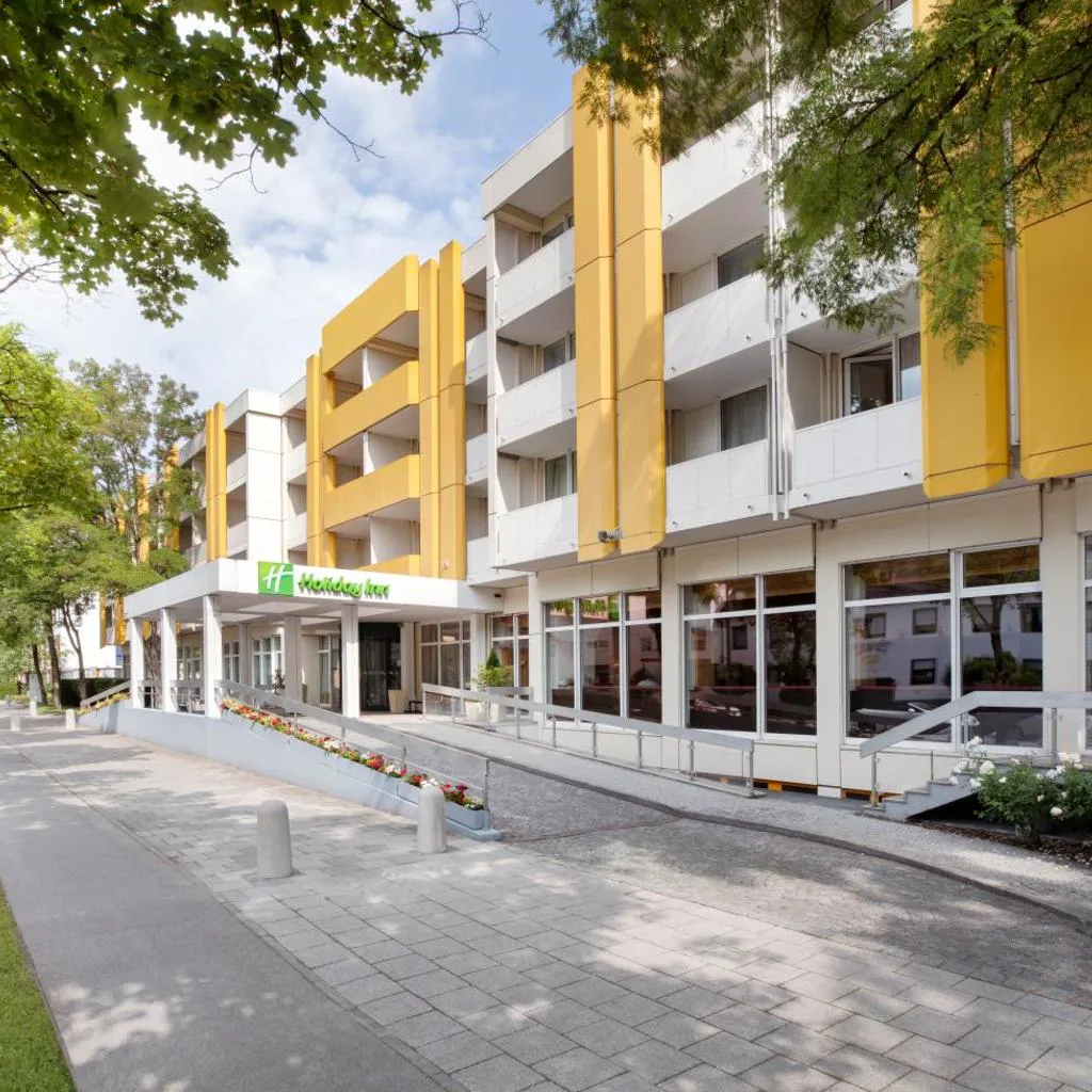 Photograph of Holiday Inn Munich - South by IHG