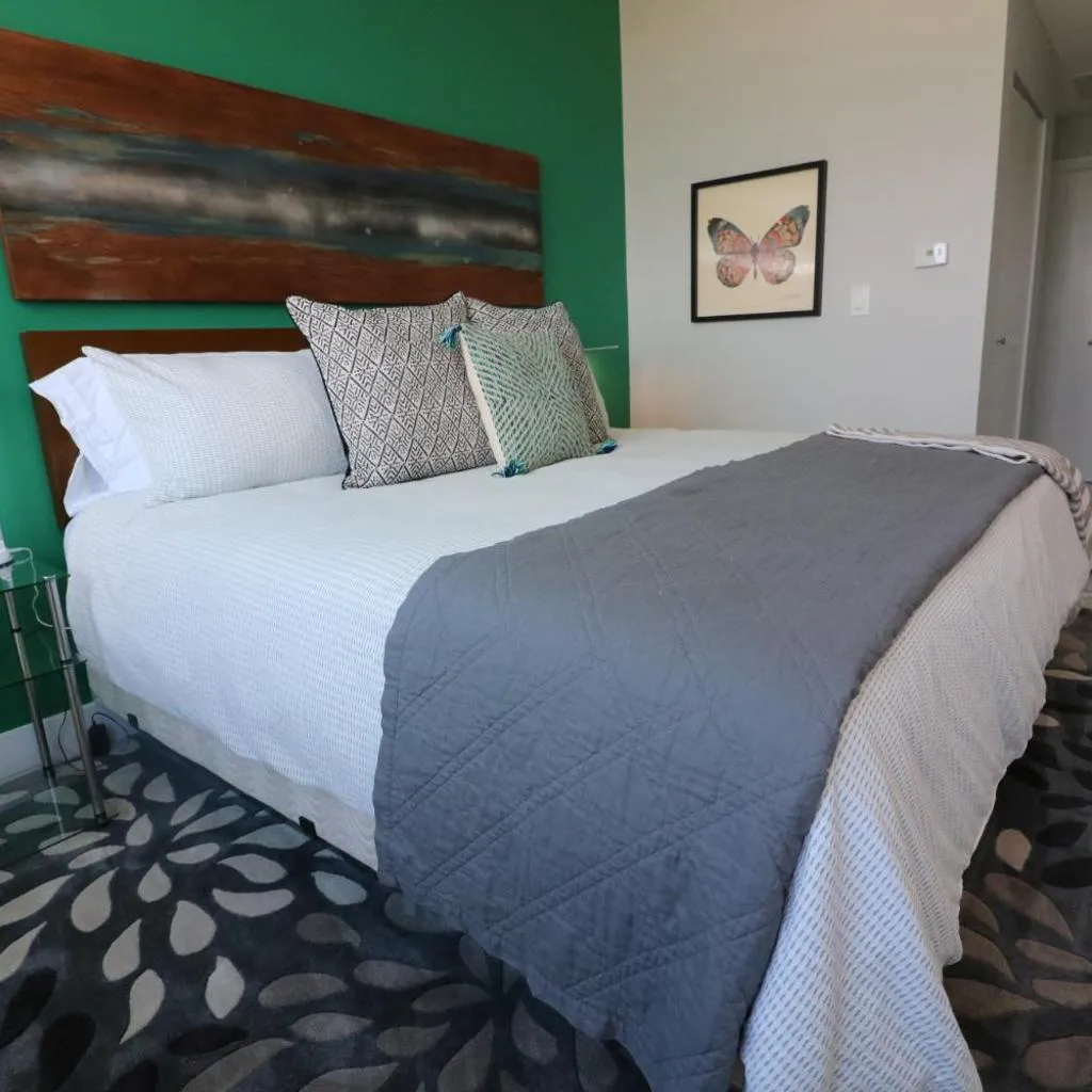 Photograph of Renovated 21st Floor Private Unit located in Coconut Grove Hotel