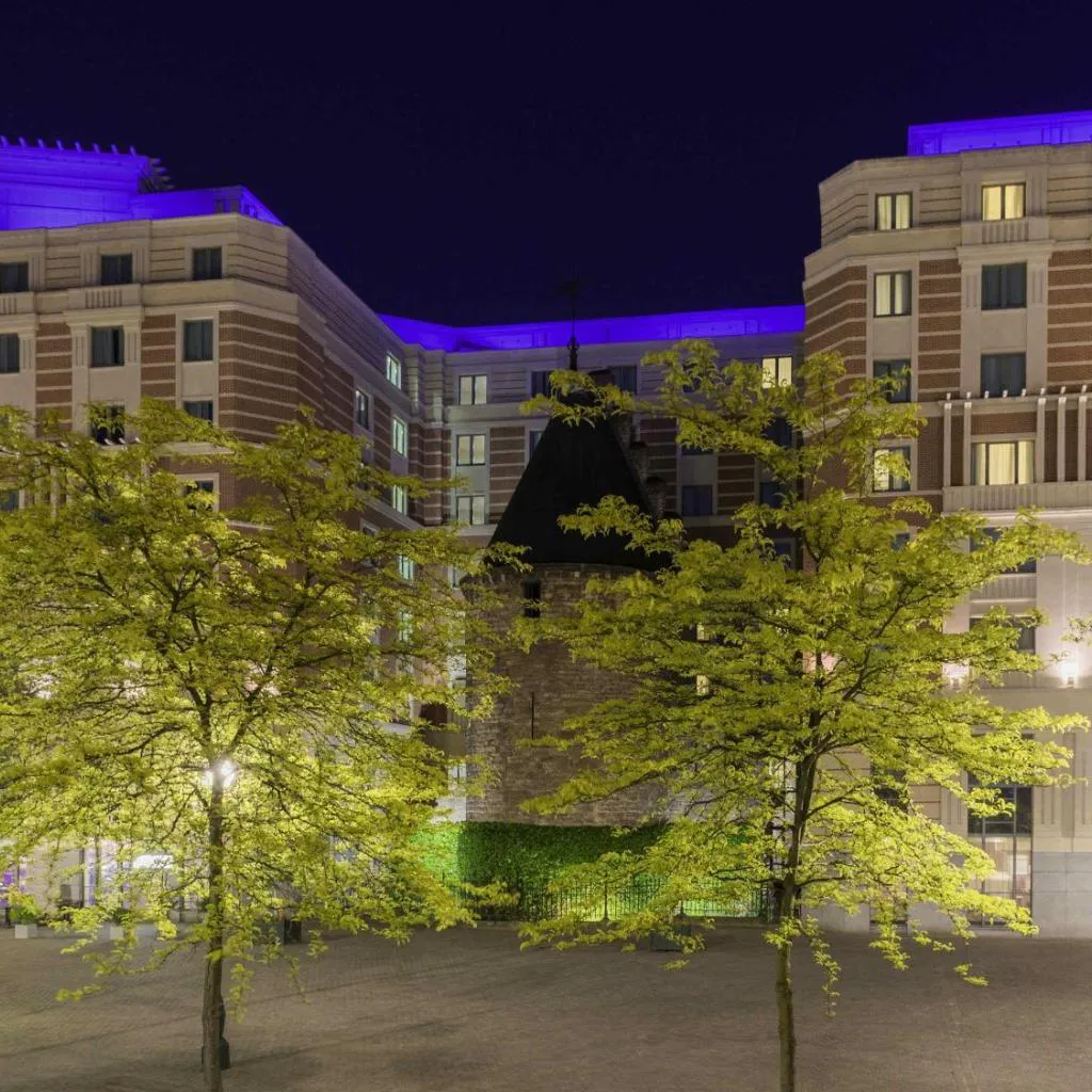 Photograph of Novotel Brussels City Centre