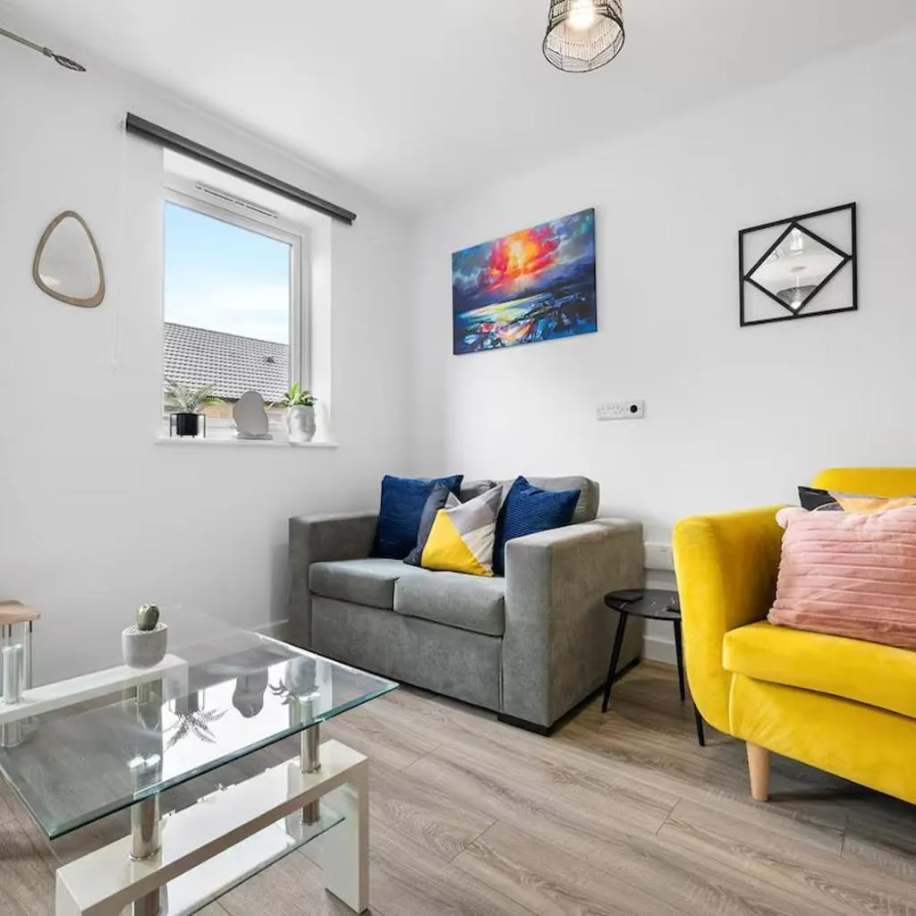 Photograph of 1 Bed Flat, Contractor & Long Stays, Parking