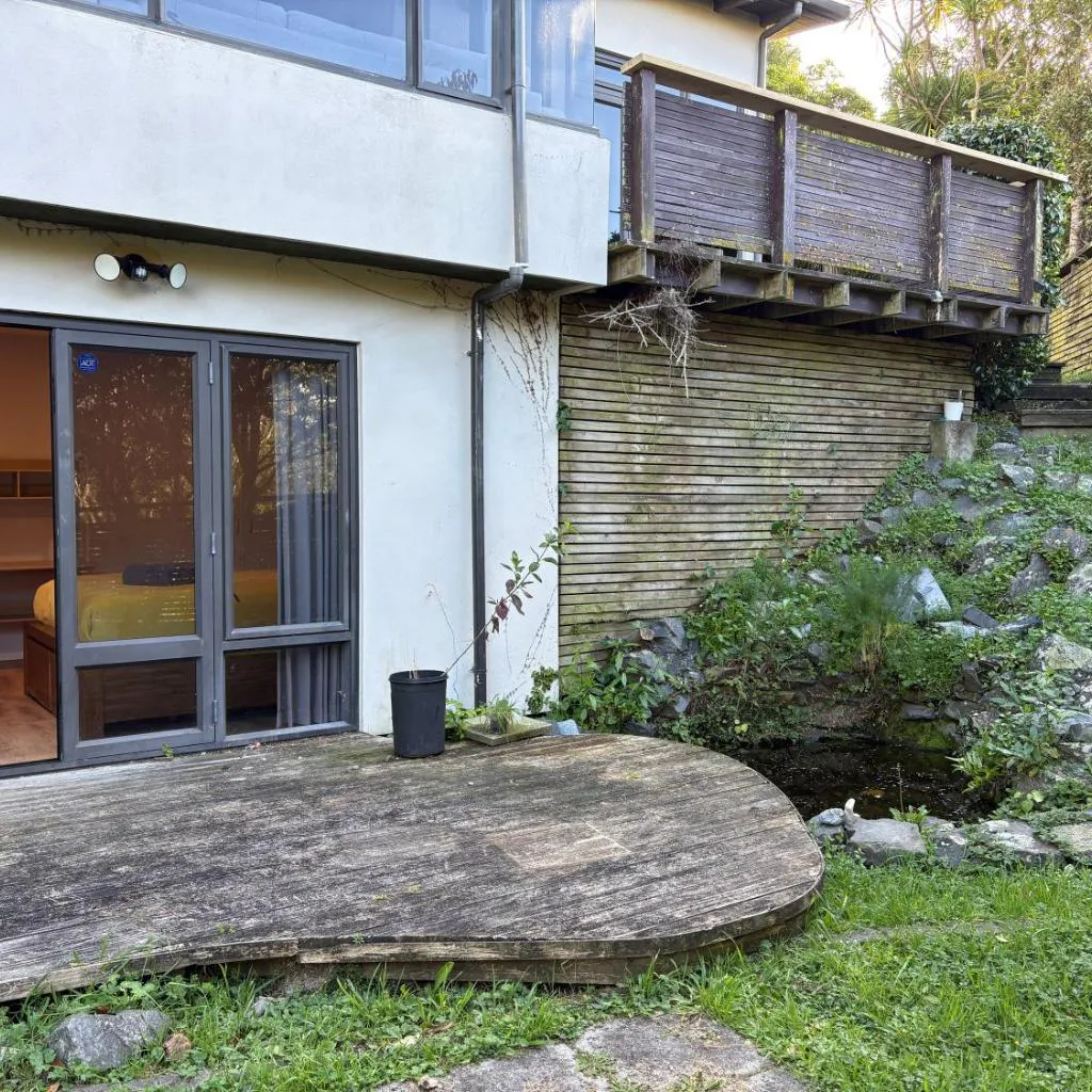 Photograph of Ke's home