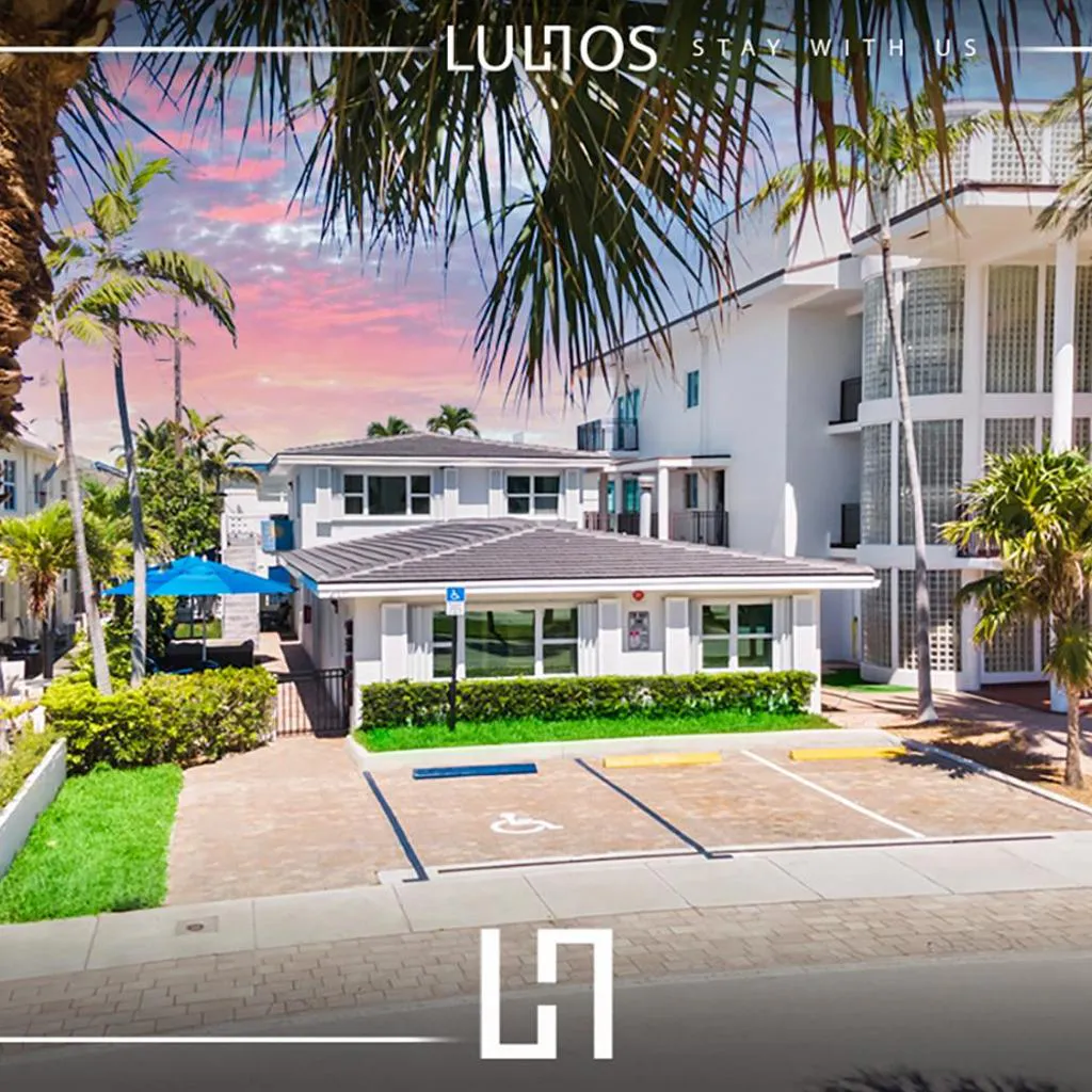 Photograph of Modern Beach Loft 1BR By the Beach Jacuzzi Access L83