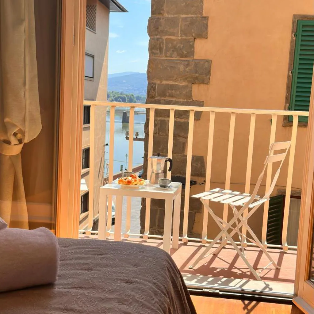 Photograph of Bardi Elegance with Balcony