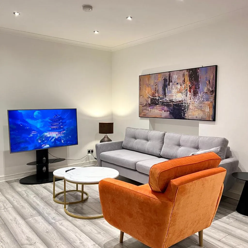 Photograph of Luxury home in prime location Steps from WoodGreen