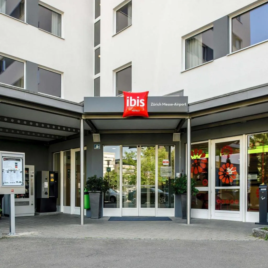 Photograph of ibis Zürich Messe Airport