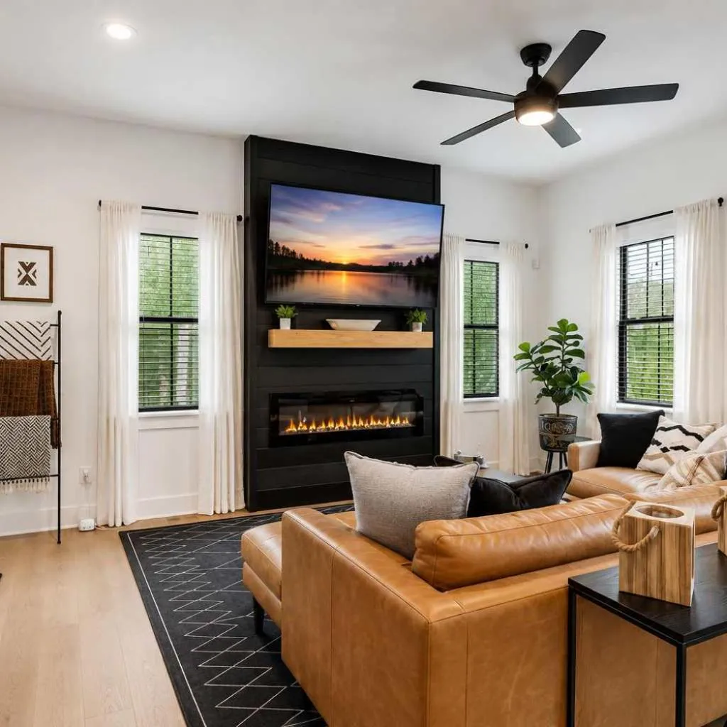 Photograph of Sprawling Nashville Estate - Sleeps 16