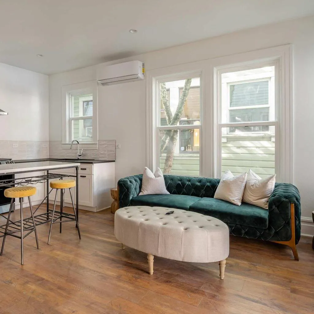 Photograph of Stay Portland - 1BR - Walk to Coffee, Brews & NW 23rd Shops