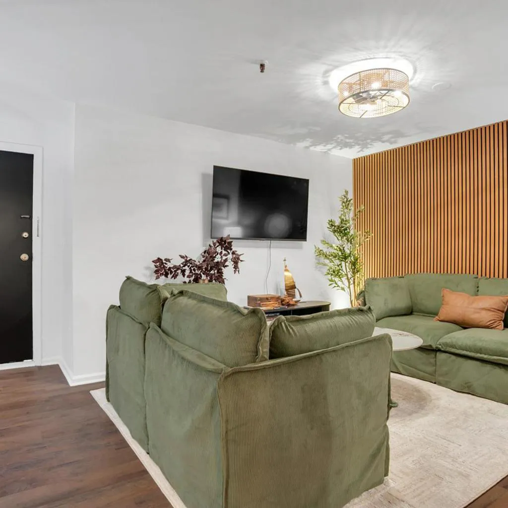 Photograph of Modern Apartment, steps from Forsyth
