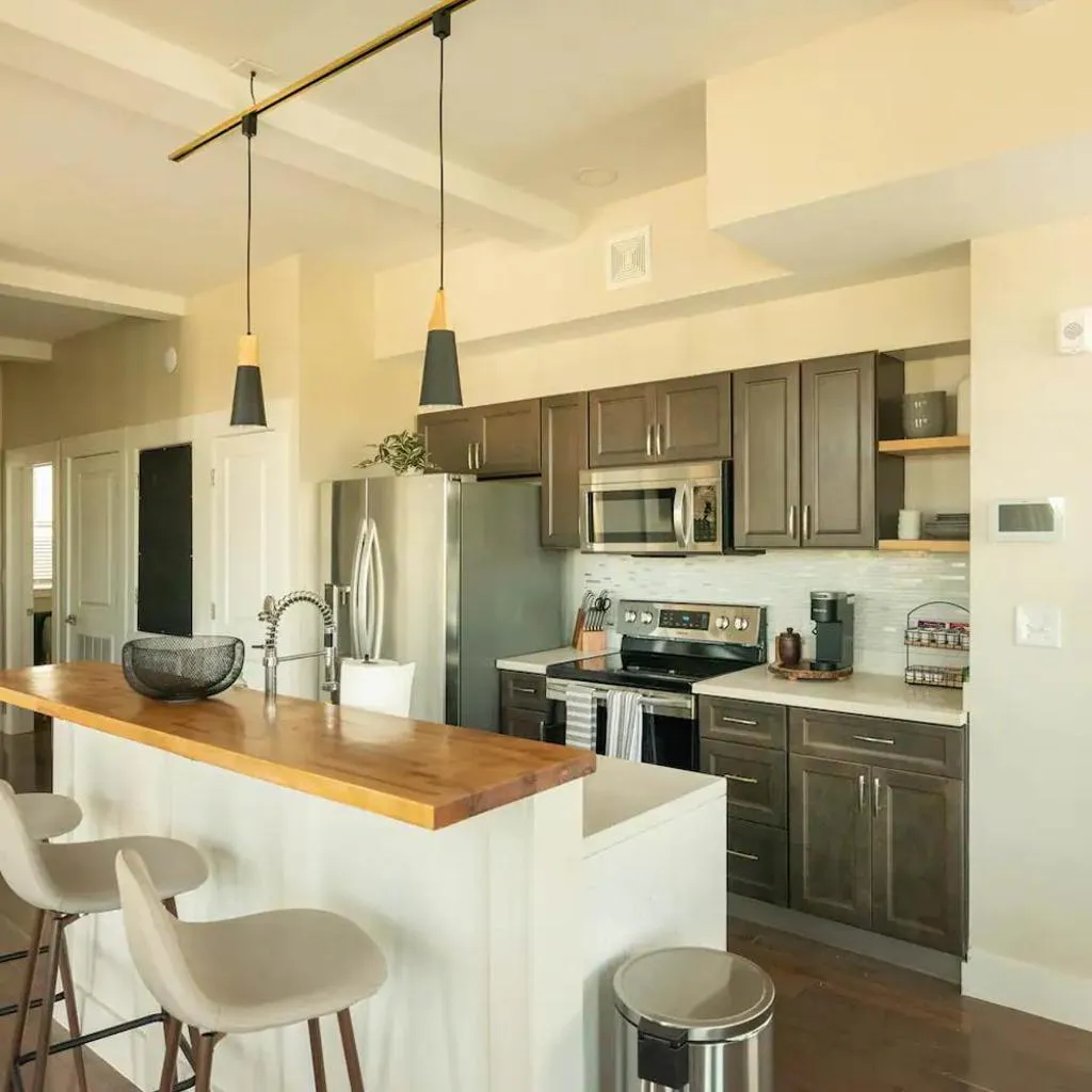 Photograph of Downtown, contemporary, 2 bedroom, Roof Terrace! 2A