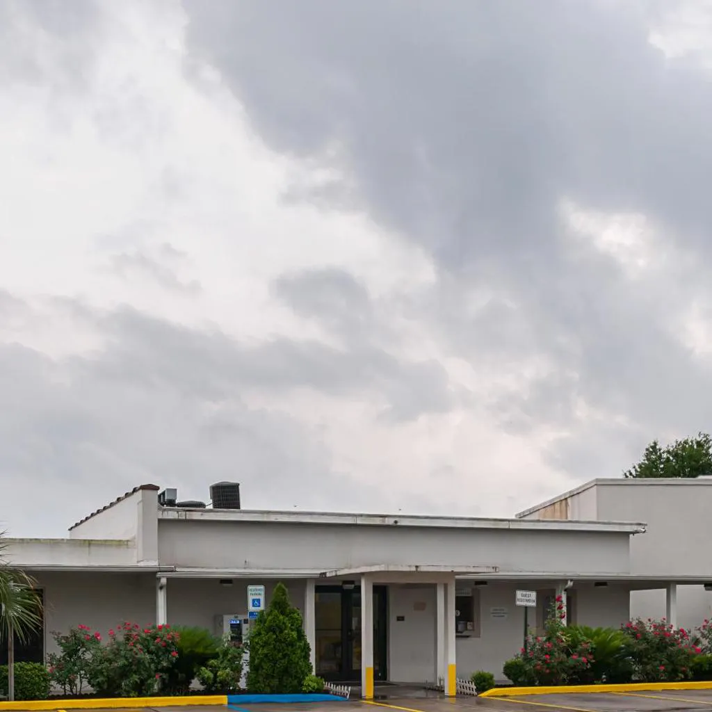 Photograph of Motel 6-New Orleans, LA - Near Downtown