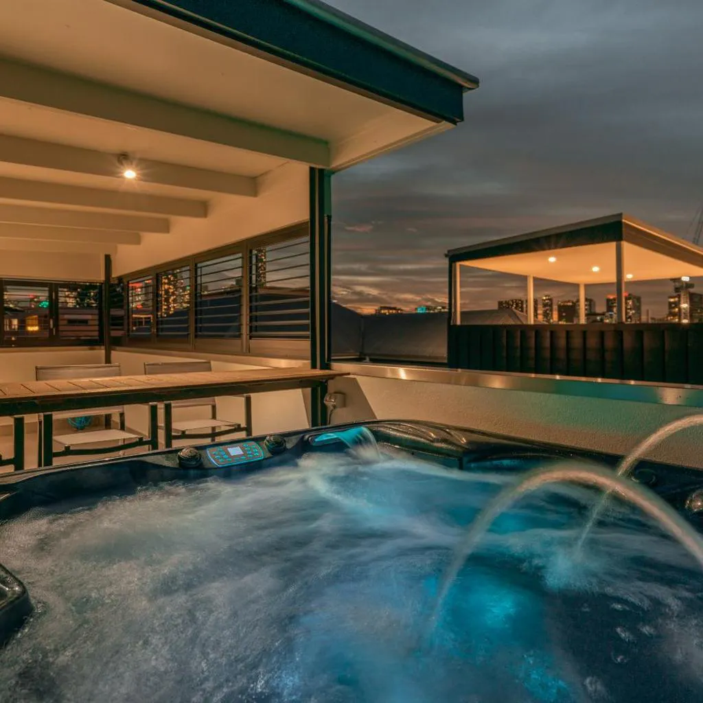 Photograph of Lux James St Rooftop Spa Stay