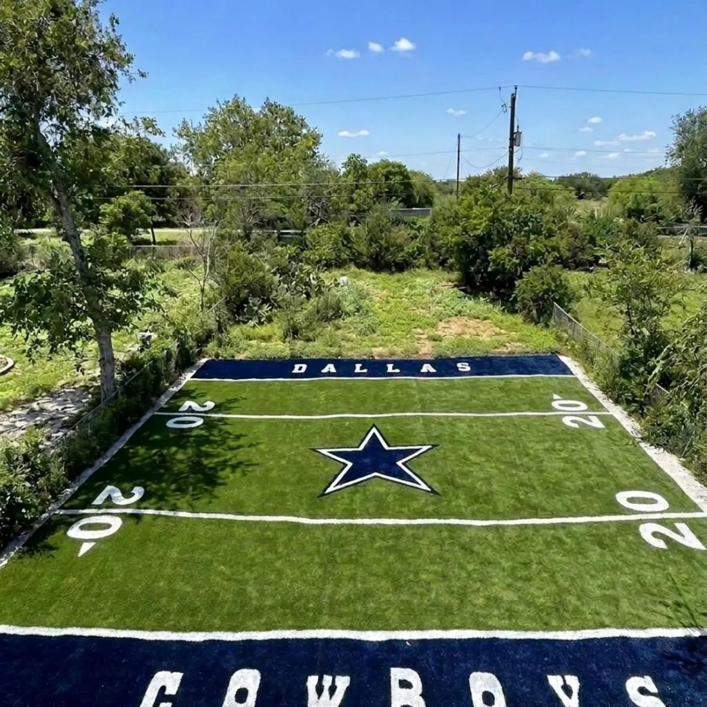 Photograph of Sports Plex near 5 mins to Spurs Stadium, 8 mins to Alamo