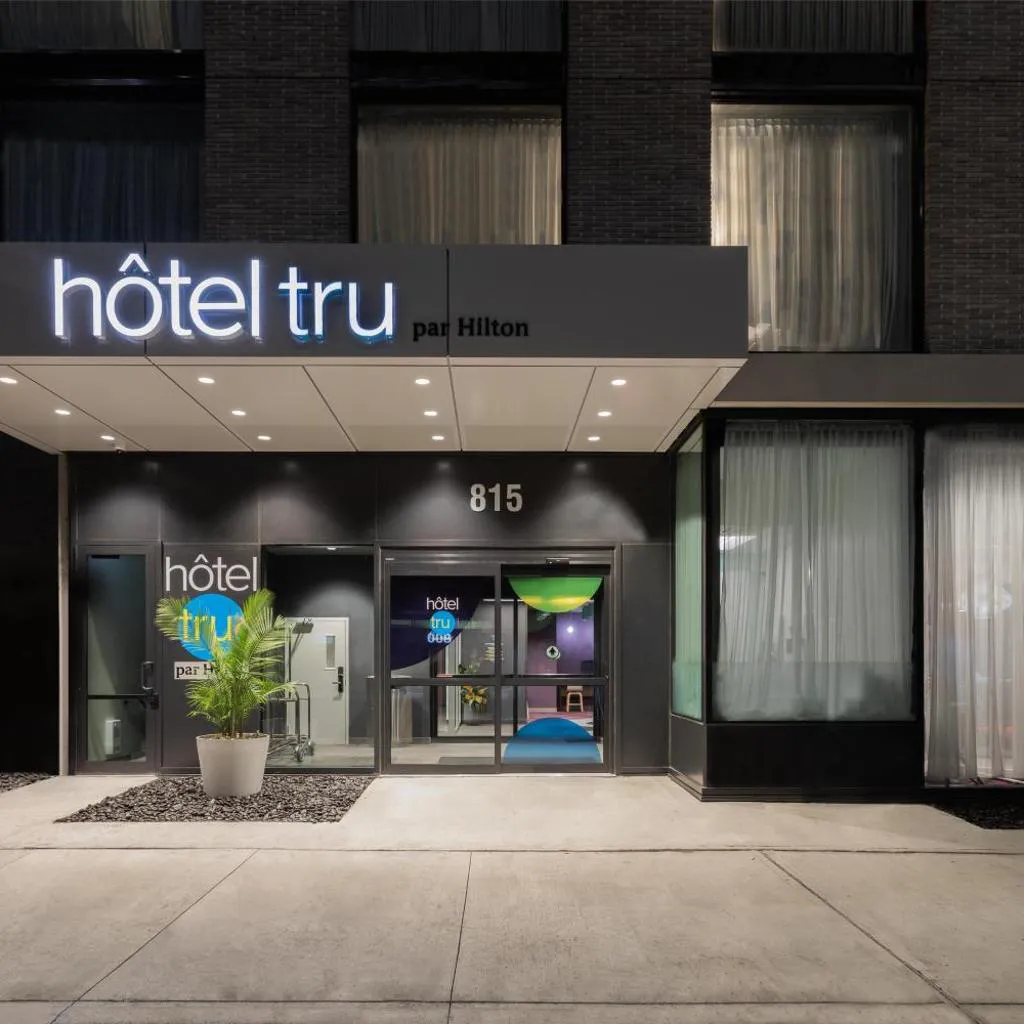 Photograph of Tru By Hilton Montréal centre-ville