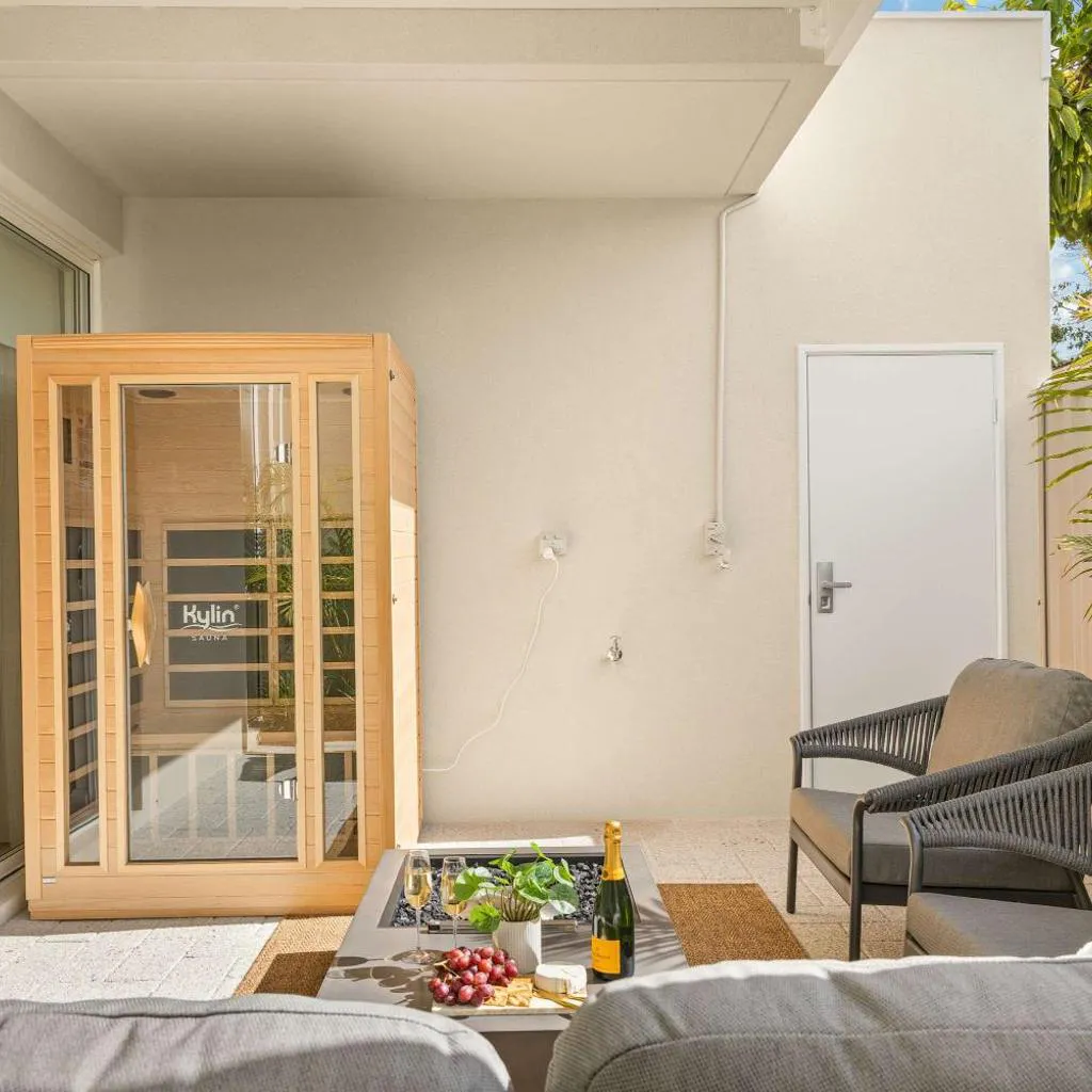 Photograph of 5BR Family Home Mins to Scarborough Beach