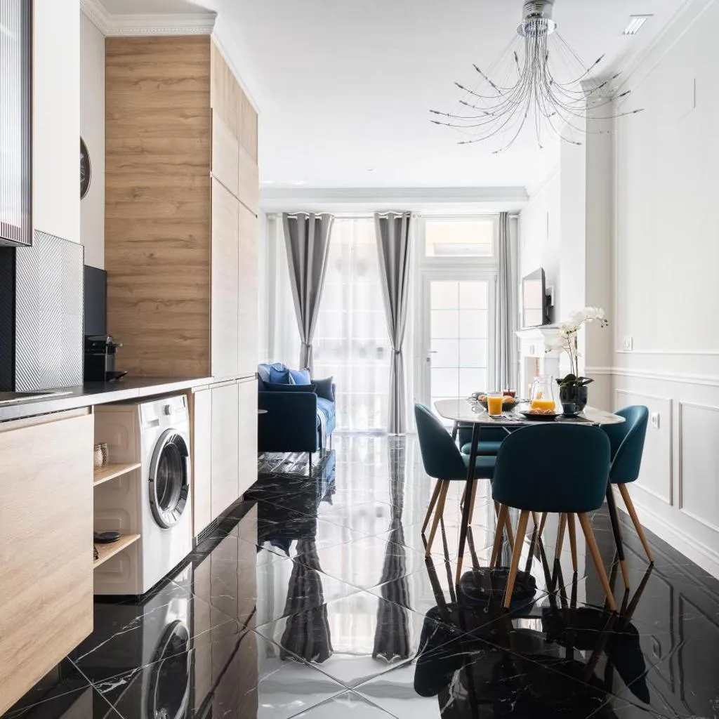 Photograph of Le Parisien de COUP DE COEUR APPARTEMENTS