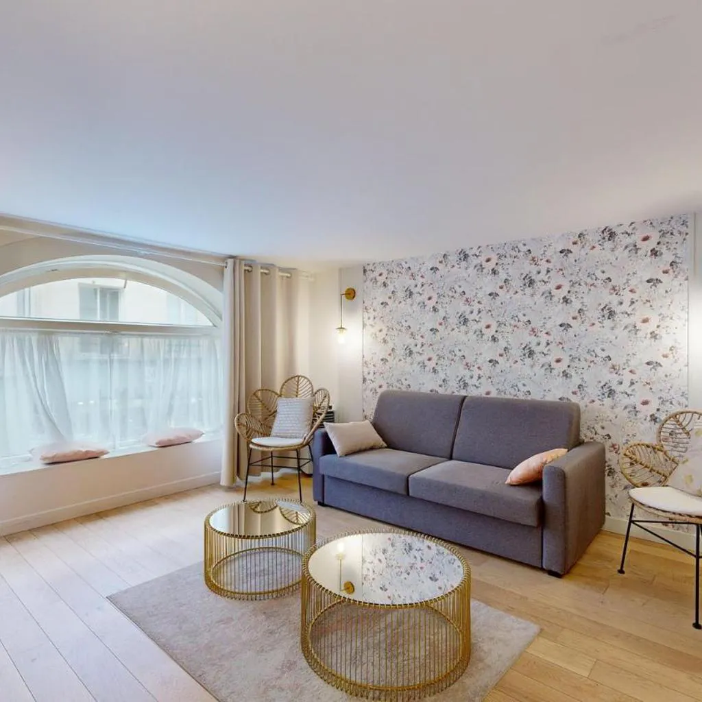 Photograph of 230 Suite Mayfair - Superb apartment in Paris