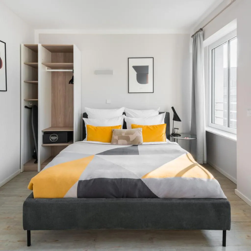 Photograph of Numa Frankfurt Blau