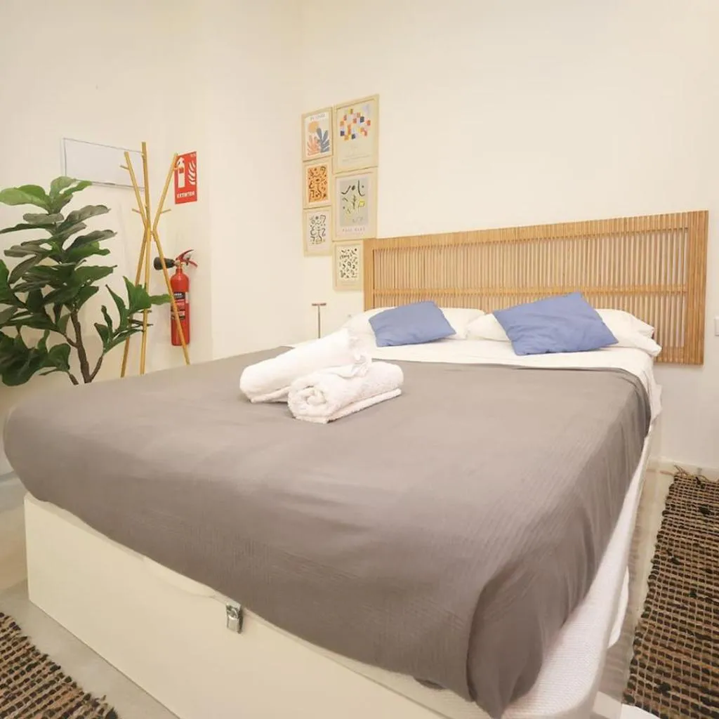 Photograph of PepeFlats - Eco Suite Mediterranea 1 - Campanar 1