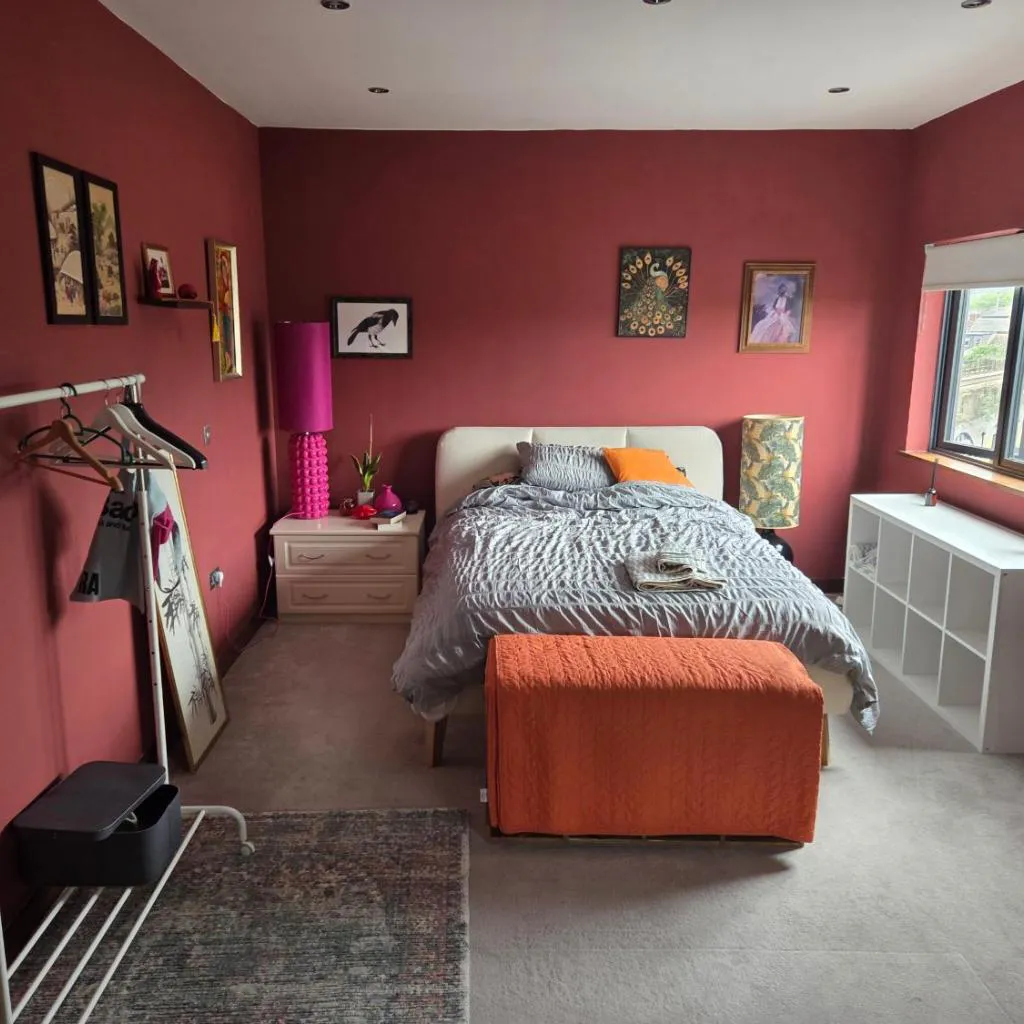 Photograph of Room in penthouse apartment in Leyton
