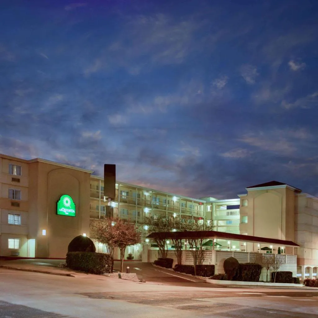 Photograph of La Quinta Inn by Wyndham Austin Capitol / Downtown