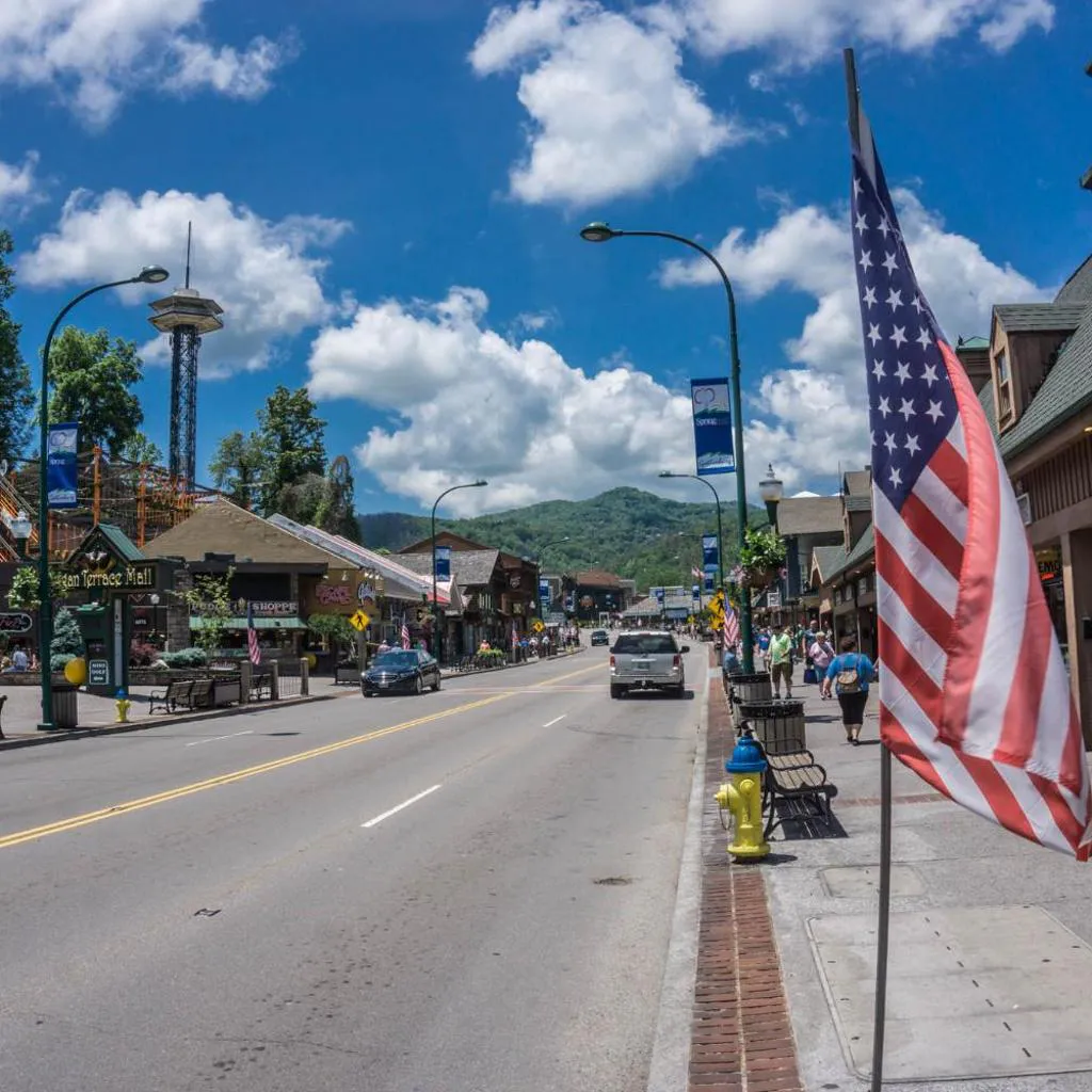 Photograph of 7 Peaks View by American Patriot Getaways