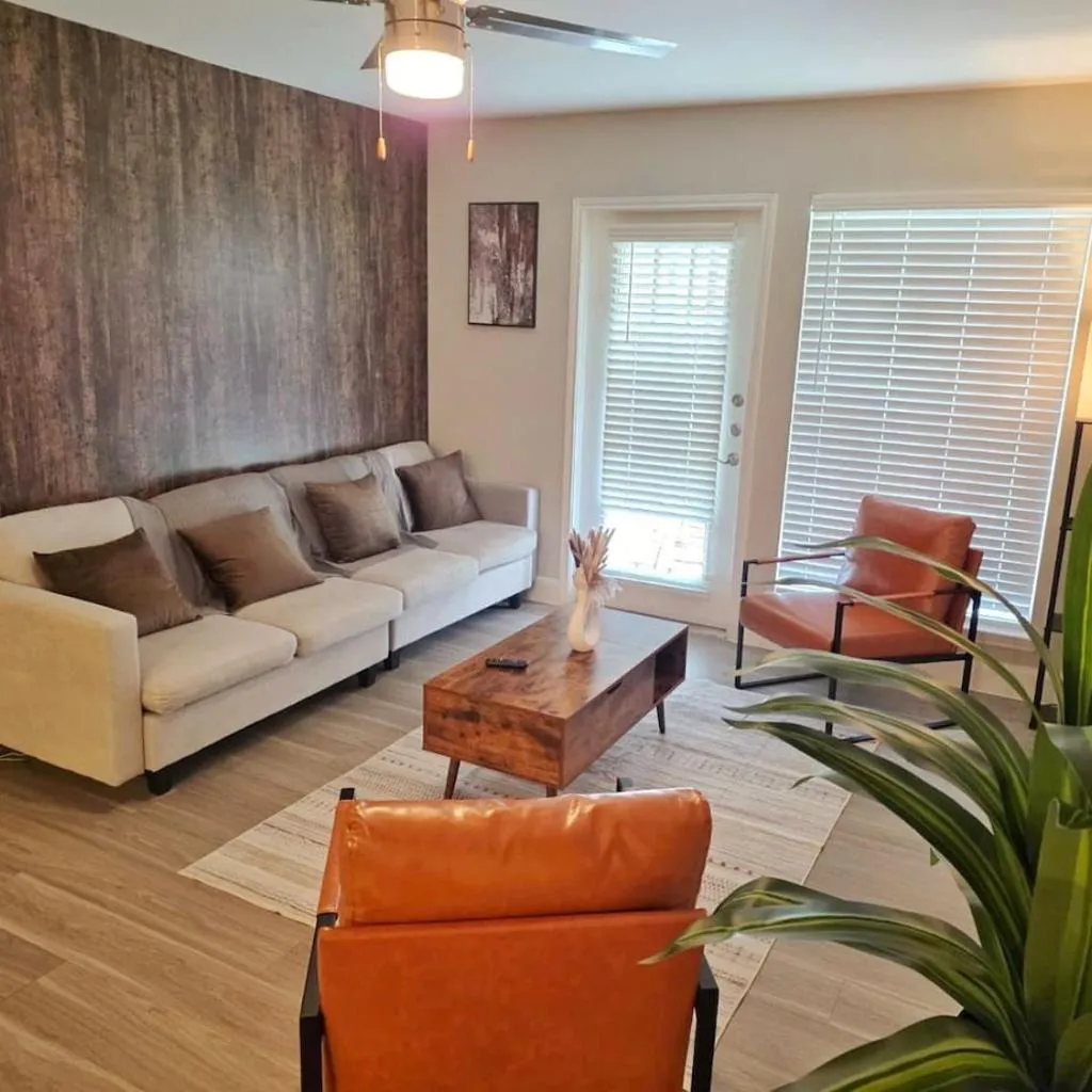 Photograph of Charming 3Bed 2Bath apt in front of NRG and near TMC