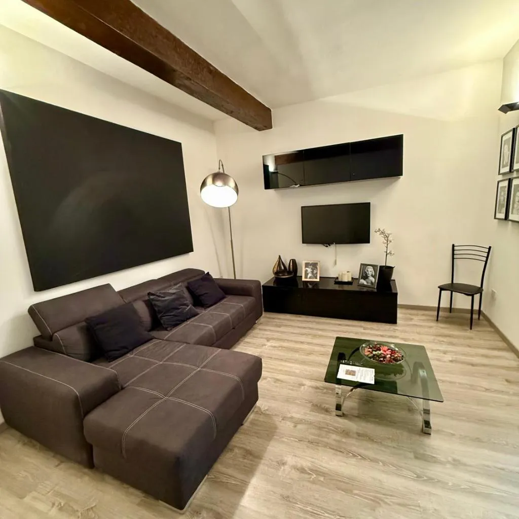 Photograph of Zanobi apartments