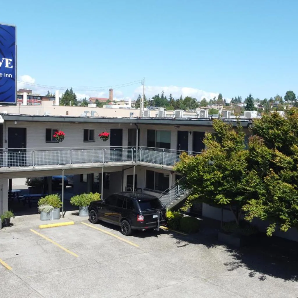 Photograph of The Grove West Seattle Inn