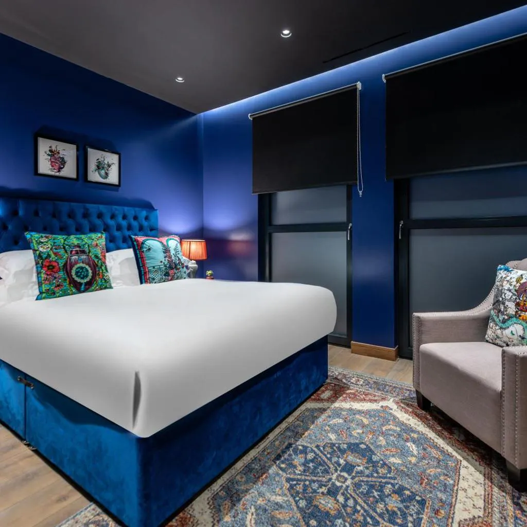 Photograph of Hux Hotel, Kensington