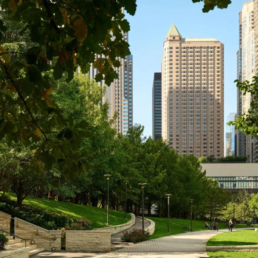 Photograph of Fairmont Chicago Millennium Park